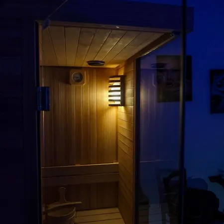 Kosmosuite Brindisi